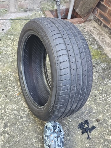 Car tyres 225 - tyres, r17