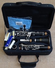 AMATI CORTON Bb CLARINET IMPORTED BY BOOSEY AND HAWKES IN V GOOD CONDITION PLUSX