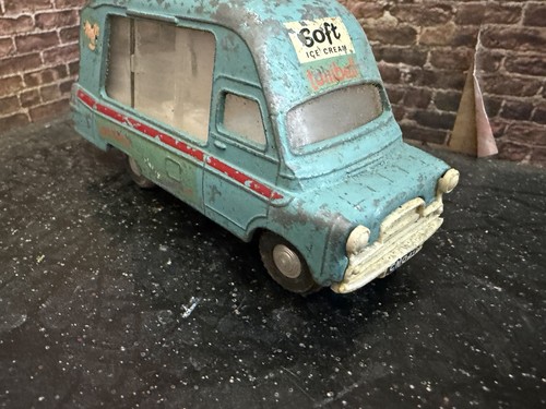 Triang spot bedford - on,