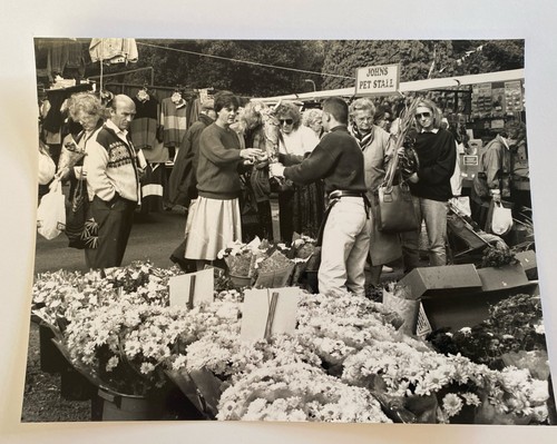 Friday market day - friday,