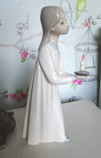 Lladro Young girl in her nightgown carrying a candle
