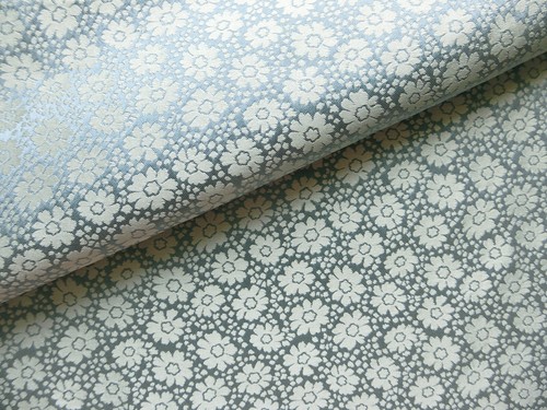 Dusty blue daisy floral - blue,