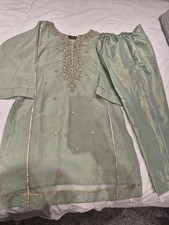 Janan Size Small 2 Piece Salwar Kameez Organza Embroidered Green