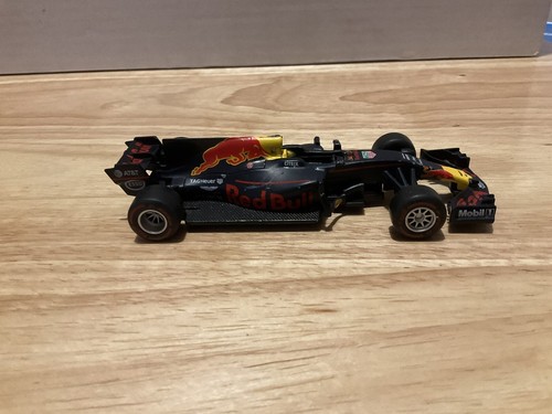 Diecast red bull formula - 1, car