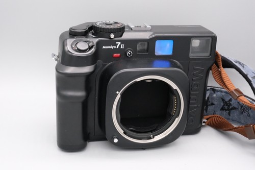 Mamiya 7ii black machine - black,