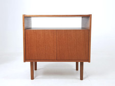 VINTAGE RECORD CABINET / VINYL