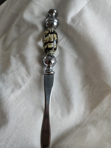 Letter opener with - letter,