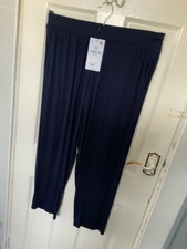 Ladies M and CO Pull On Navy