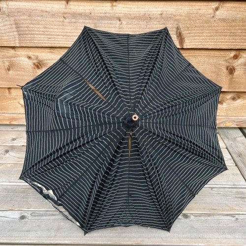 Antique black silk parasol - black,