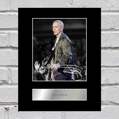 Eminem signed mounted photo - eminem,