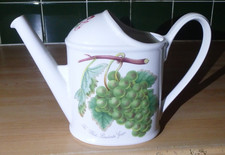 Portmeirion Pomona Ceramic Watering Can Susan Williams-Ellis Design Grapes
