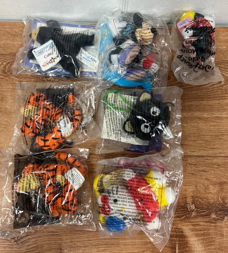 Lot sealed mcdonald s - 7,