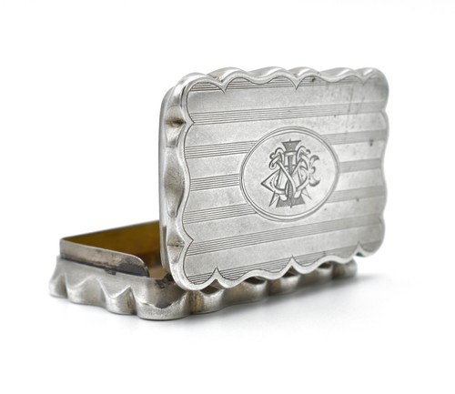 Antique solid silver snuff - solid,