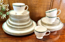 EXC. possibly UNUSED STUNNING 32 piece WEDGWOOD "JADE" Part DINNER/TEA SET for 4