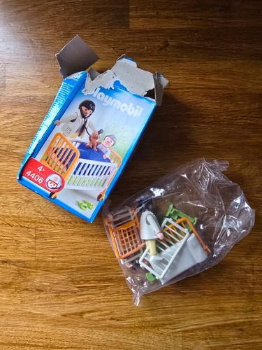 Complete unused collectables - unused,,