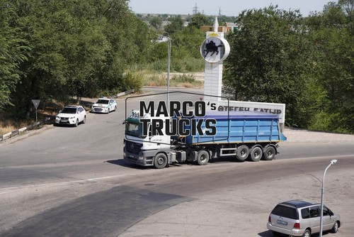 Truck photo mercedes benz - truck,