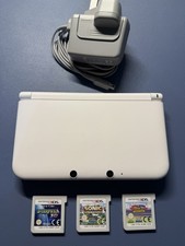 White Nintendo 3DS XL –