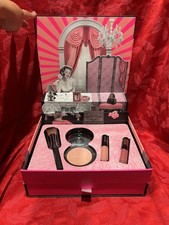 Soap & Glory Extrava-Glamza 8 Pc Gift set ( Limited Edition ) New With Box