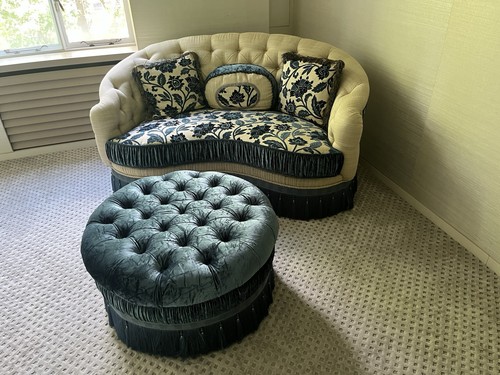 Beautiful seater curved - 2,