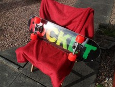 Complete skateboard custom Rocket Rasta with 1980's Transmission wheels