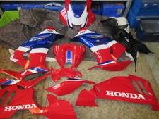 Honda cbr1000rr CBR1000RR-R
