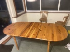 Farmhouse pine kitchen table and 4 chairs, extendable CHEAP TO CLEAR Collect SS7