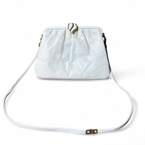 70s vtg ivory snakeskin - ivory,