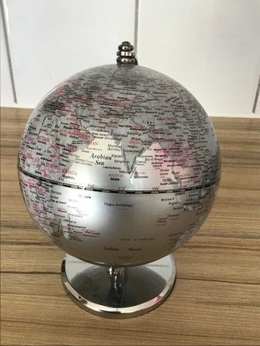 Rotating silver world - 13,