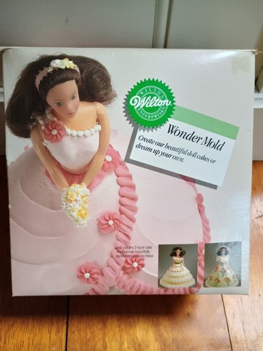 Wilton doll wonder mold - mold, pan