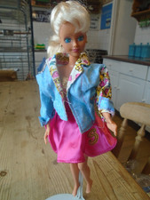 VINTAGE 1988 HASBRO BLONDE