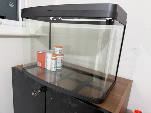 Fish tank l - tank,