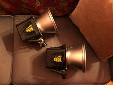 (x2)  AlienBees B800 Flash Units for studio, location (Alien Bees, Paul C Buff)
