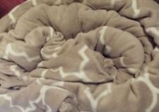 Cozee Home Size Single Reversible Tile Print Fleece 4 Piece Duvet Set Taupe NEW