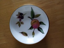 ROYAL WORCESTER ARDEN FRUITS PIN DISH, 1974,3.5",MADE IN ENGLAND. 
