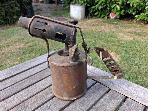 Vintage bladon brass paraffin - bladon,