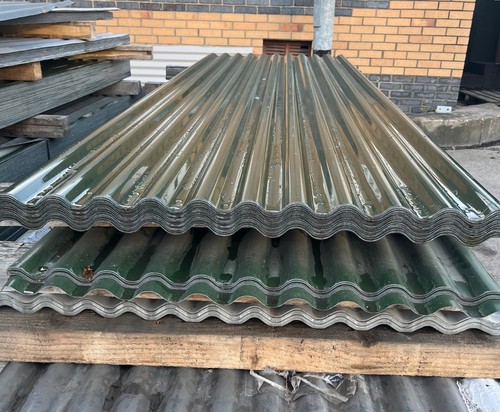Juniper green corrugated steel - green,