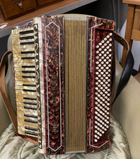 Vintage HOHNER 120 BASS 41 Keys Accordion With Case