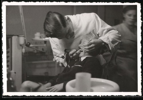 Photograph young blond - of,