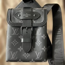 LOUIS VUITTON Sling Bag