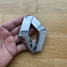 RENAULT MEGANE SCENIC REAR CHROME PLASTIC BADGE DIAMOND EMBLEM LOGO 8200469132 