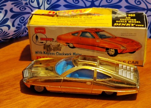 Dinky 352 strakers - dinky, ed