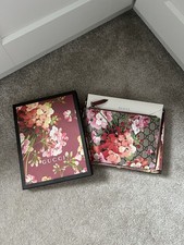 Gucci Bloom Mini Clutch
