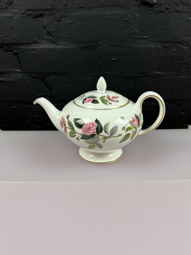 Wedgwood hathaway rose large - hathaway,