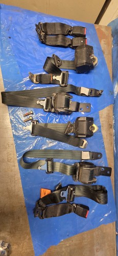 Ford sierra mk1 - seat, belts