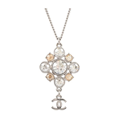 Chanel necklace - chanel,