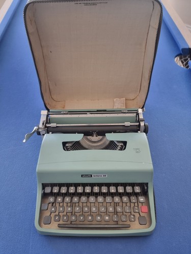 Olivetti lettera teal - 32,