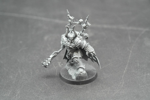 Pre loved chaos lord - lord,