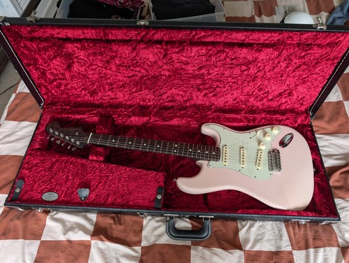 2020 fender stratocaster with - 2020,
