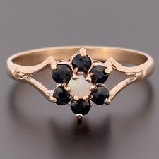 9ct Yellow Gold Opal &