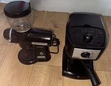 De'Longhi EC152.CD Coffee Machine And KitchenAid Artisan Coffee Grinder